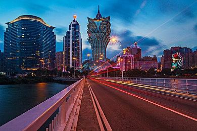 steam全新吸血鬼多人RPG游戏V Rising上线附赠免费加速时长